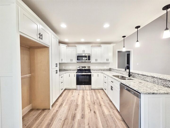 Property Photo: 11869 Franklin Road KY 42134