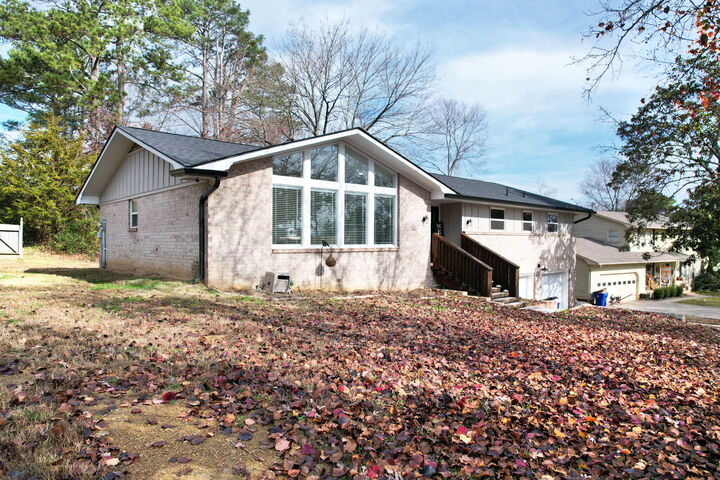 Property Photo:  1204 Tomahawk Circle NW  TN 37312 