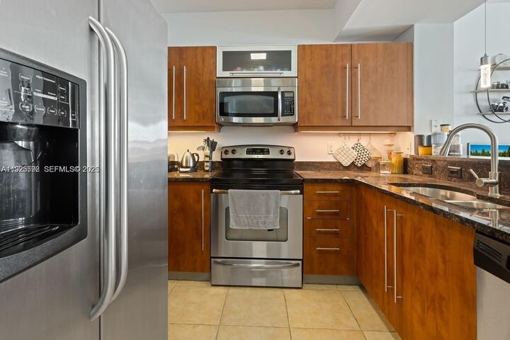 Property Photo:  7350 SW 89th St 607S  FL 33156 