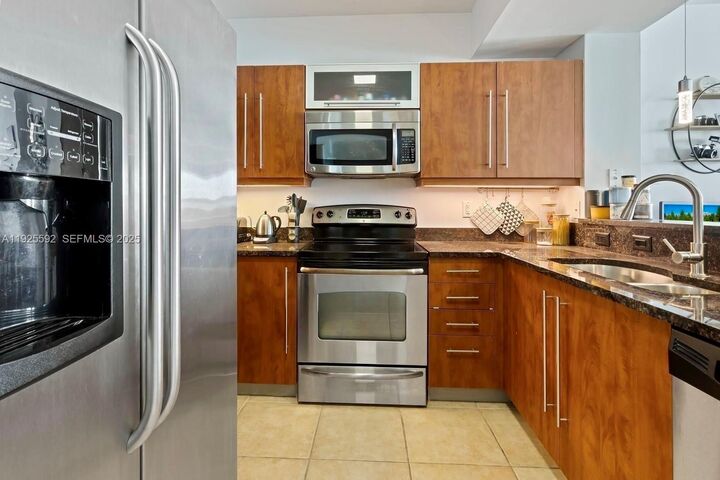 Property Photo:  7350 SW 89th St 607S  FL 33156 