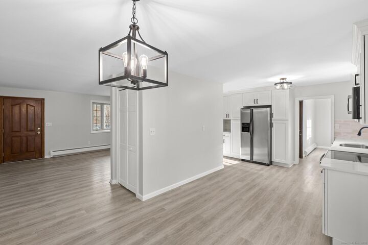 Property Photo:  123 West High Street  CT 06424 