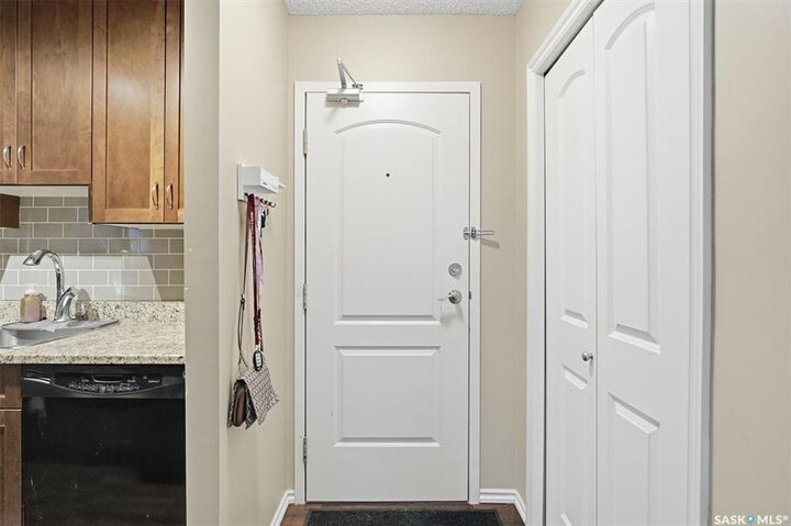 Property Photo: 250 Pinehouse Place 205 SK S7K 4X1