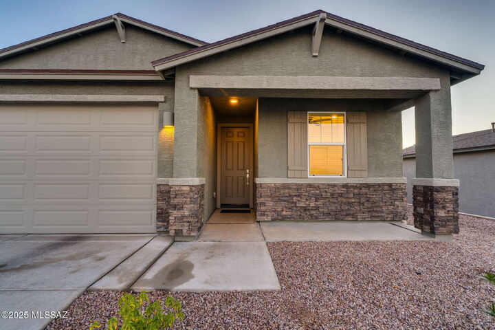 Property Photo:  9080 E Tanzanite Rock Way  AZ 85641 