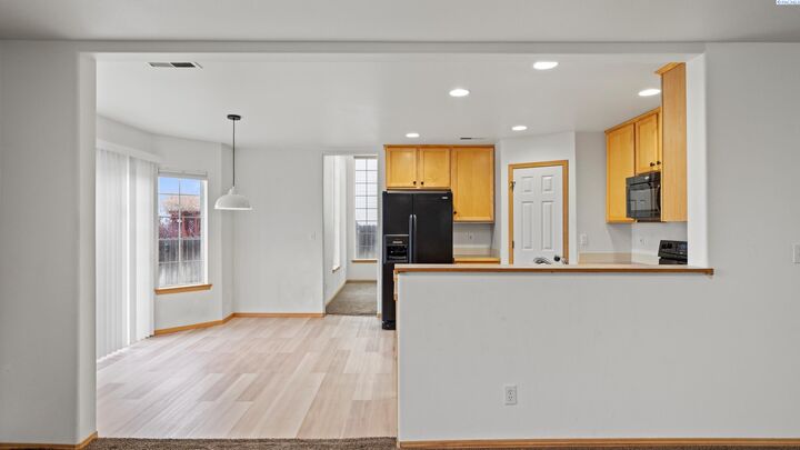 Property Photo: 3467 S Dennis Street WA 99337