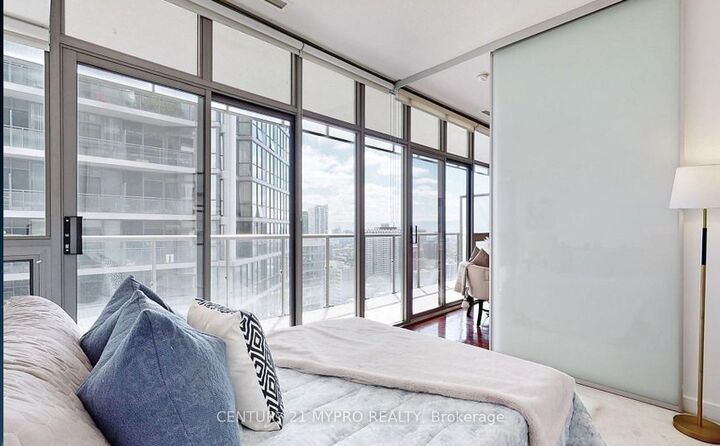 Property Photo:  33 Charles Street E 2401  ON M4Y 1R9 