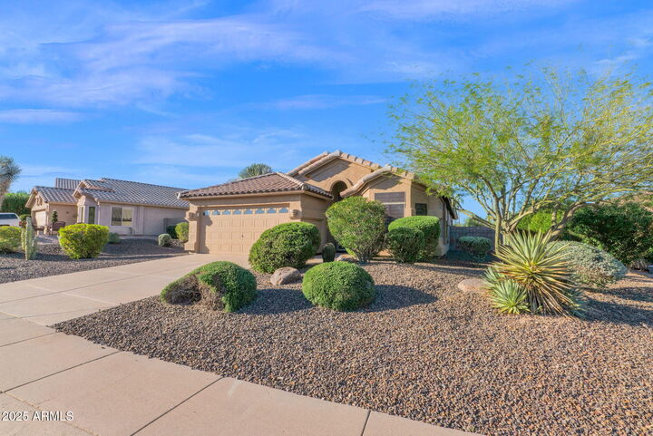 Property Photo: 17216 E Hillcrest Drive AZ 85268