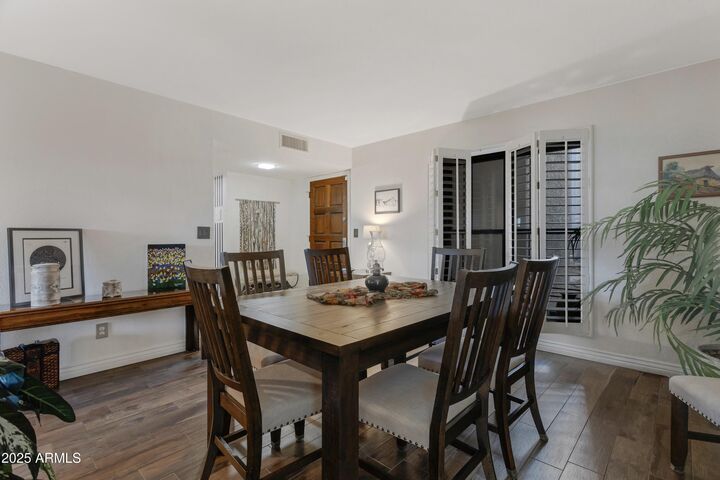 Property Photo: 5102 N 31st Place 412 AZ 85016