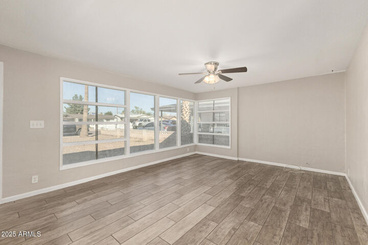 Property Photo: 2025 E Don Carlos Avenue AZ 85281