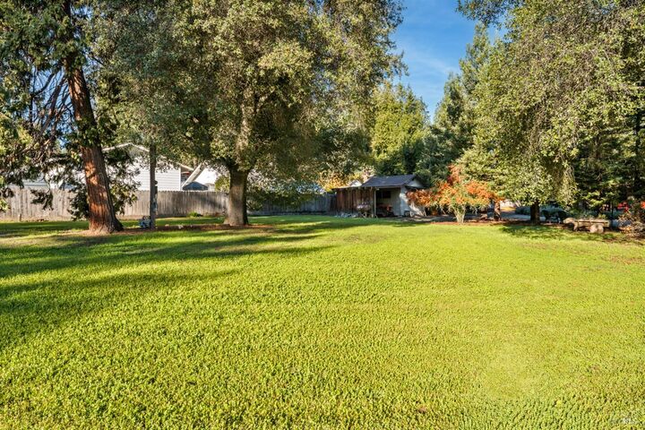 1720 Hickory Court  Ukiah CA 95482 photo