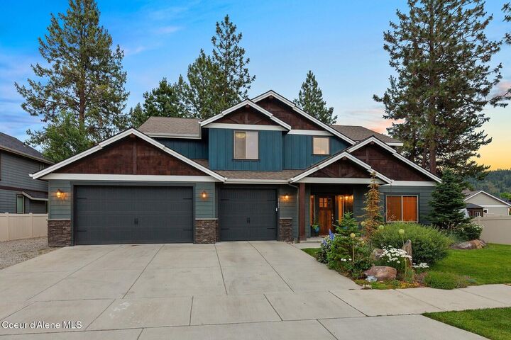 2153 E Thomas Hill Dr  Coeur D'Alene ID 83815 photo