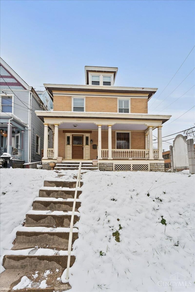 Property Photo: 2049 Sherman Avenue OH 45212