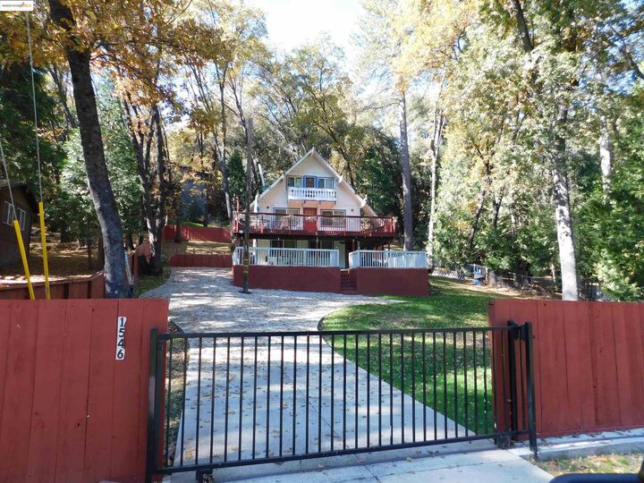 Property Photo: 21546 Crystal Falls Dr. CA 95370