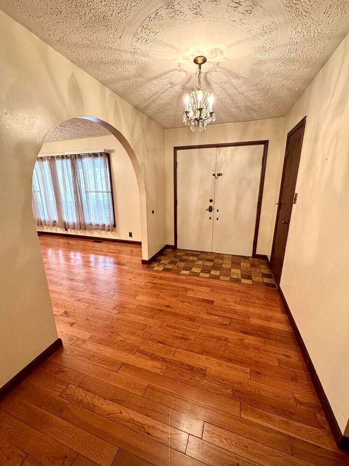 Property Photo: 4205 Feds Creek Road KY 41566