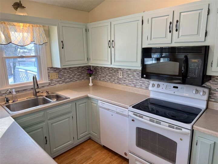 Property Photo: 5489 Harold Drive PA 16412