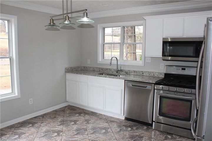 Property Photo:  1250 Springmont Court  GA 30043 