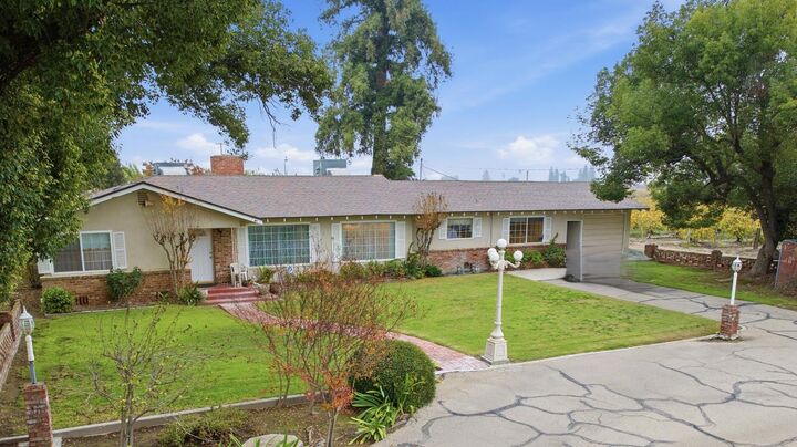 11704 E Nebraska Avenue  Selma CA 93662 photo