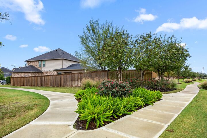 Property Photo: 929 Lunar View Court TX 77493