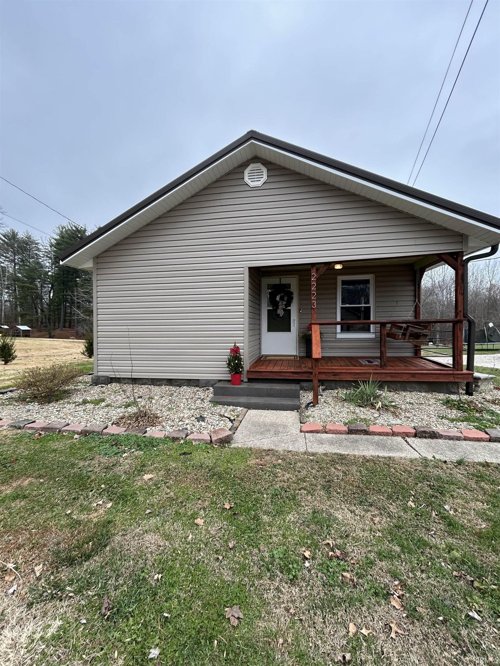 Property Photo:  2223 S State Road 61  IN 47598-8331 
