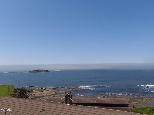 Property Photo:  301 Otter Crest Drive 358-359, 1/6th Share  OR 97369 