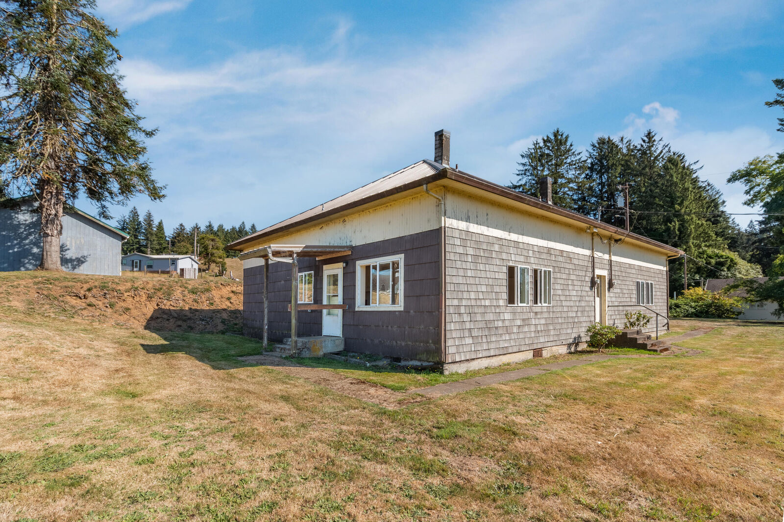 Property Photo:  34600 & 34610 Owens Drive  OR 97112 