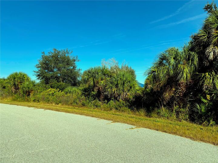 Property Photo: 7232 Walcott Road FL 33981