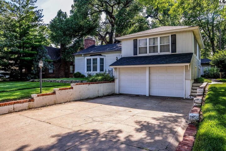 Property Photo: 2011 N Adams St KS 67502