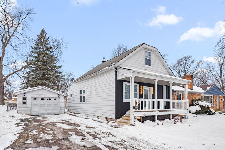 Property Photo:  3606 Emerald Avenue  IL 60475 