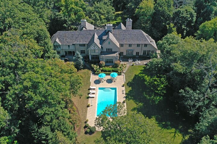 Property Photo:  1650 Green Bay Road  IL 60044 