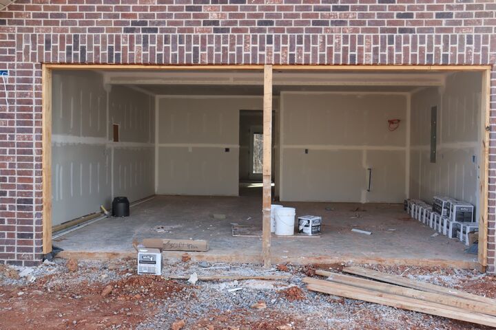 Property Photo:  603 Willow Park Dr  TN 37043 