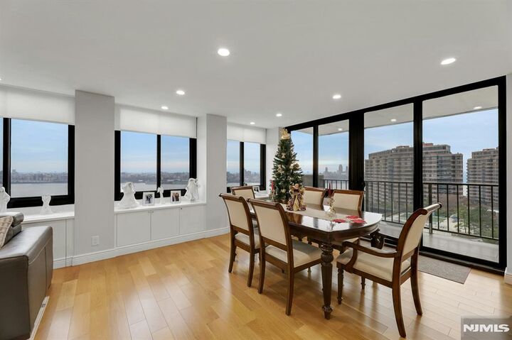 Property Photo:  300 Winston Drive C0910  NJ 07010 