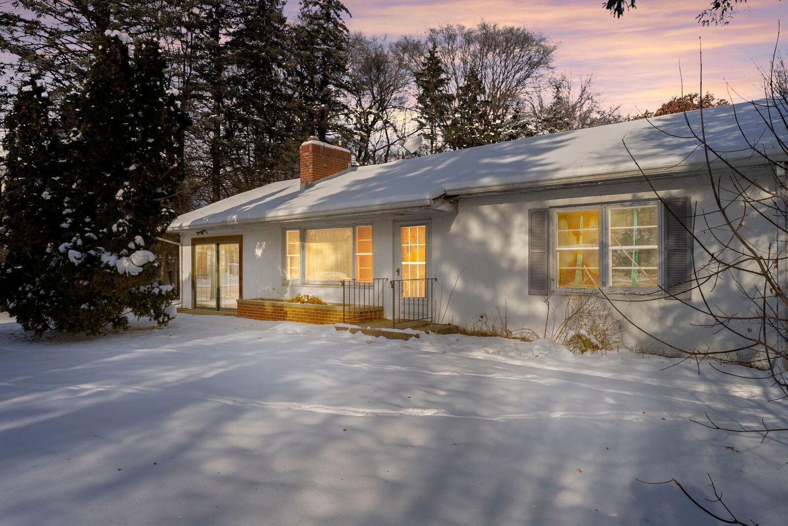 Property Photo:  4818 Hodgson Road  MN 55126 