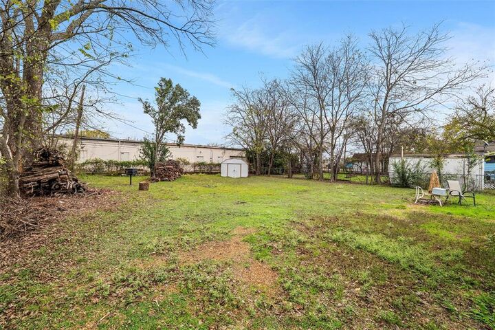 Property Photo: 315 Rea Avenue TX 75146