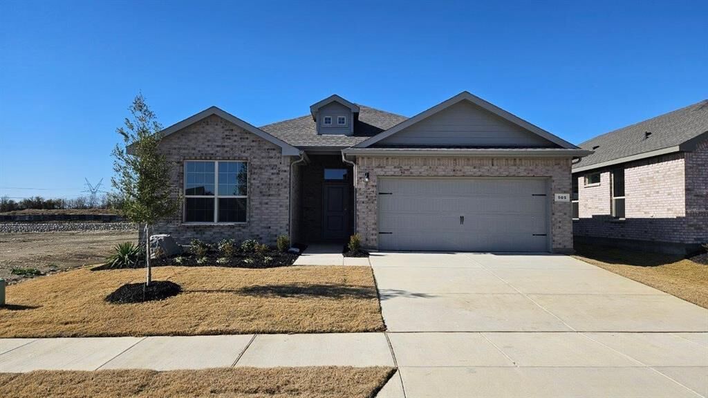 Property Photo: 505 Babbling Brook Drive TX 76249