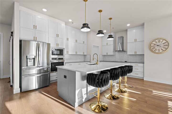 Property Photo: 2 Helmsley Circle AR 72715