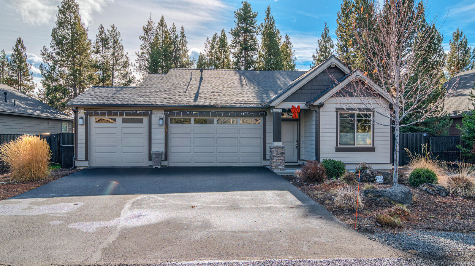 Property Photo: 16501 Charlotte Day Drive OR 97739