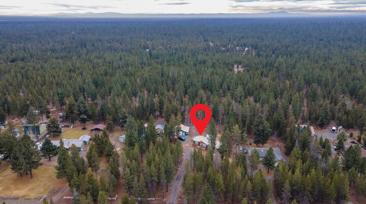 Property Photo: 15461 Federal Road OR 97739