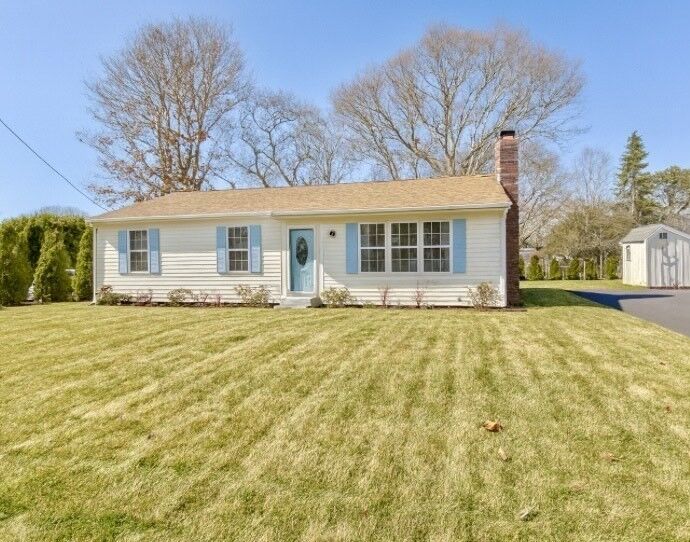 Property Photo:  20 Swallow St  MA 02540 