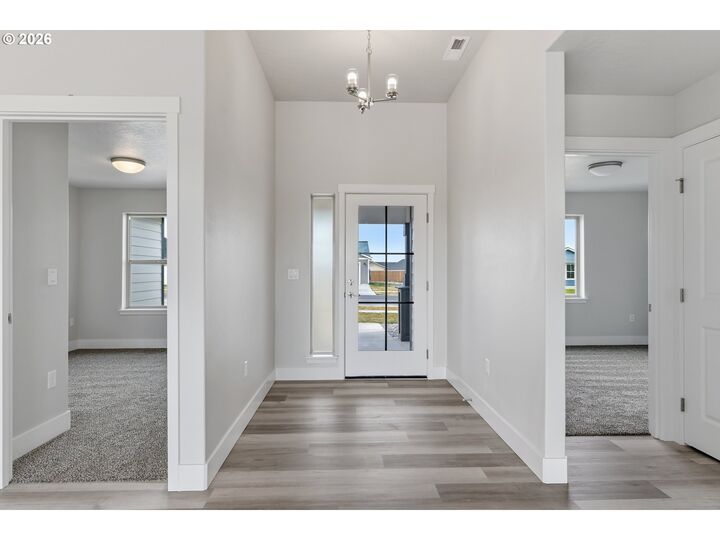 Property Photo:  153 SW Eagle Dr.  OR 97818 