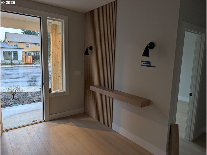 Property Photo: 14220 NE 42nd Cir WA 98682