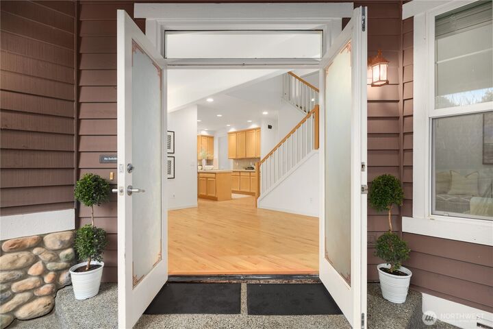 Property Photo: 10424 124th Avenue NE WA 98033