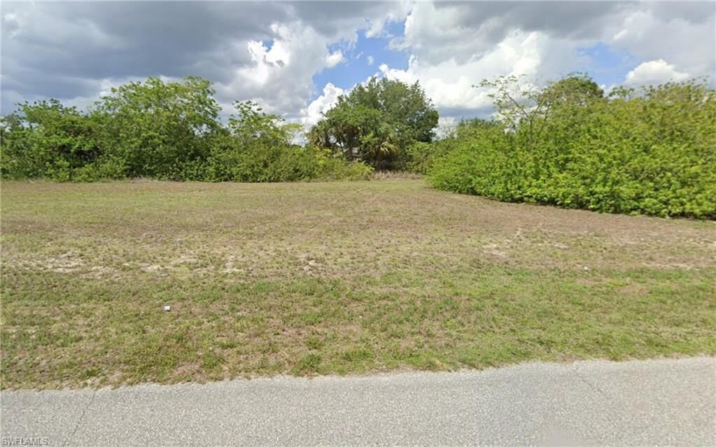 Property Photo: 2137 NE 27th Street FL 33909