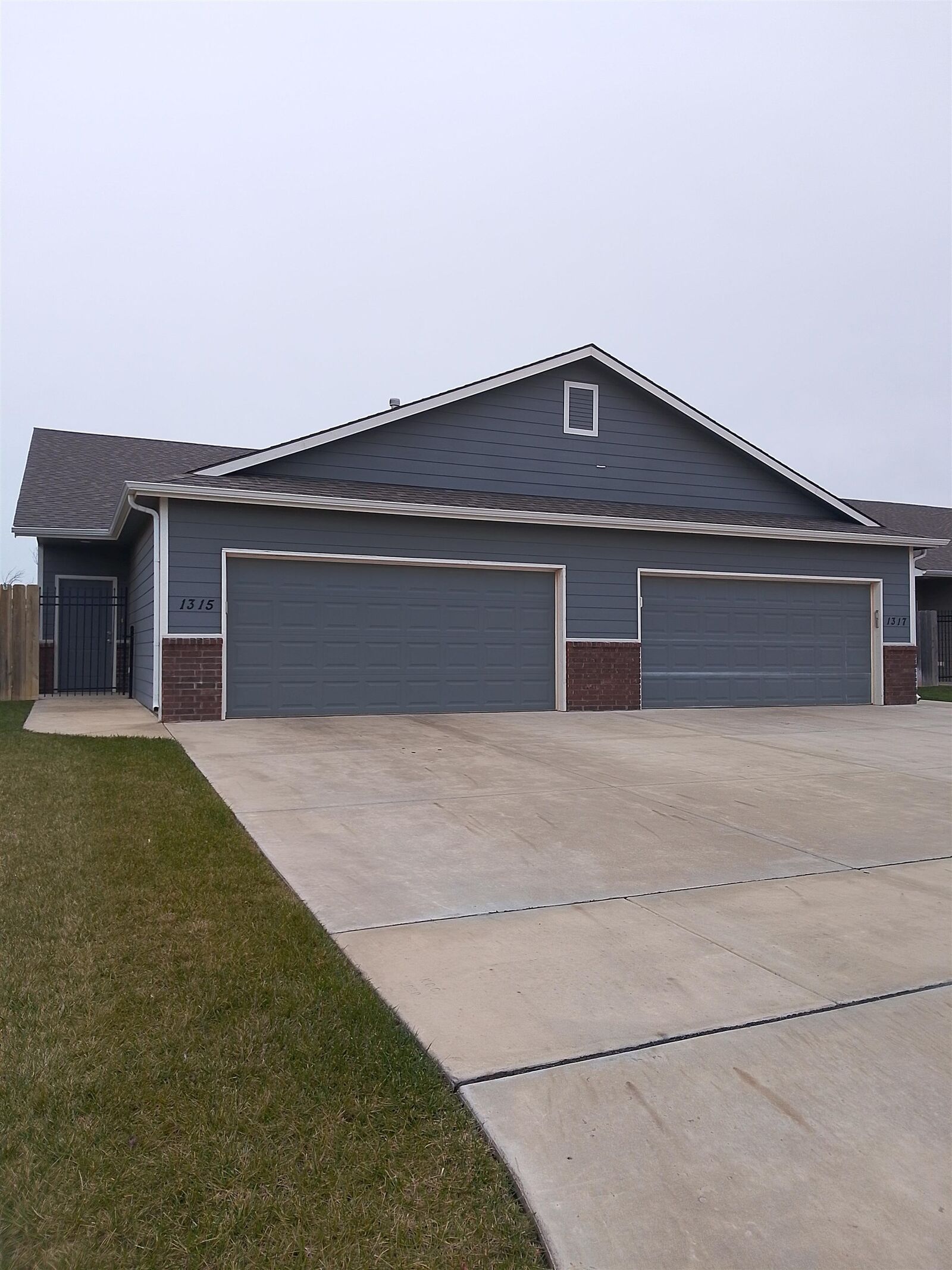 Property Photo:  1315 N Azena St  KS 67002 