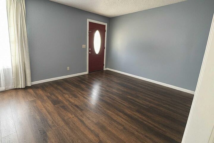 Property Photo: 211 Florence St TX 77630