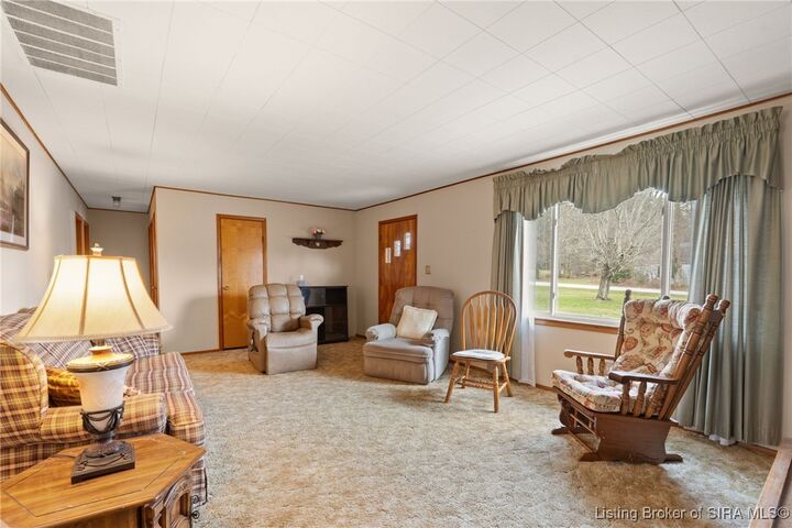 Property Photo: 6328 Buttontown Road IN 47124