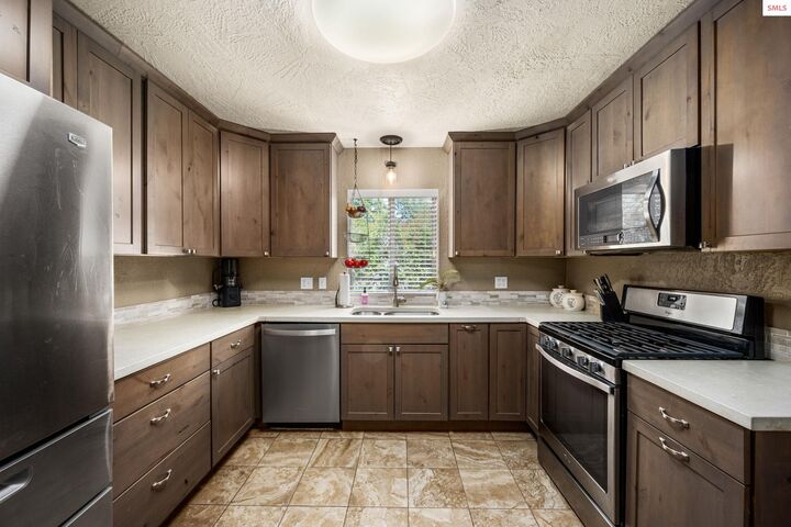 Property Photo: 164 W Hilgren Ave ID 83835