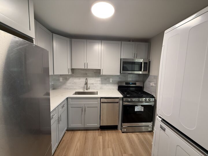 Property Photo:  50 Greenhouse Road 42A  CT 06606 