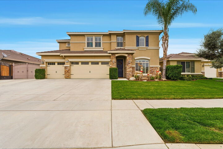 Property Photo: 198 Nelson Street CA 93274