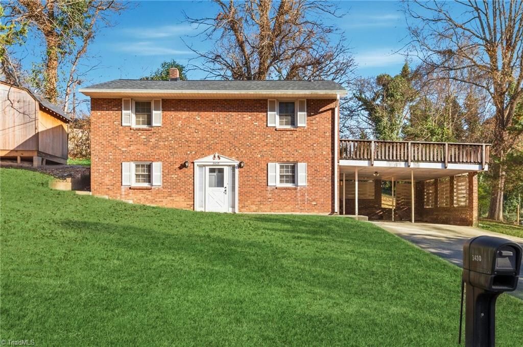 Property Photo:  3430 Rolling Road  NC 27265 