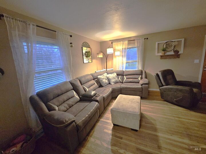 Property Photo: 616 12th Street WA 99403