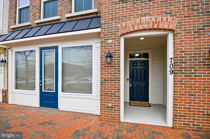 Property Photo:  709 Skippers Lane  MD 21401 